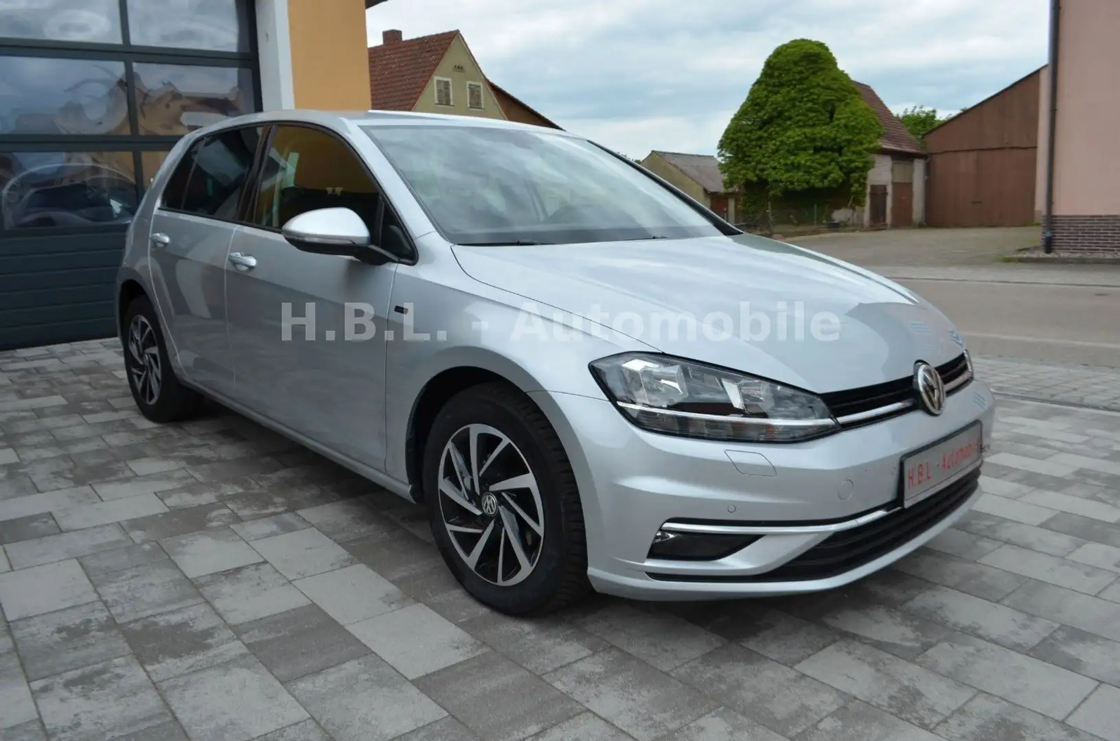 Volkswagen Golf VII Lim. Join/1.Hd/SHZ/PDC/Navi/Tempo Silber - 1