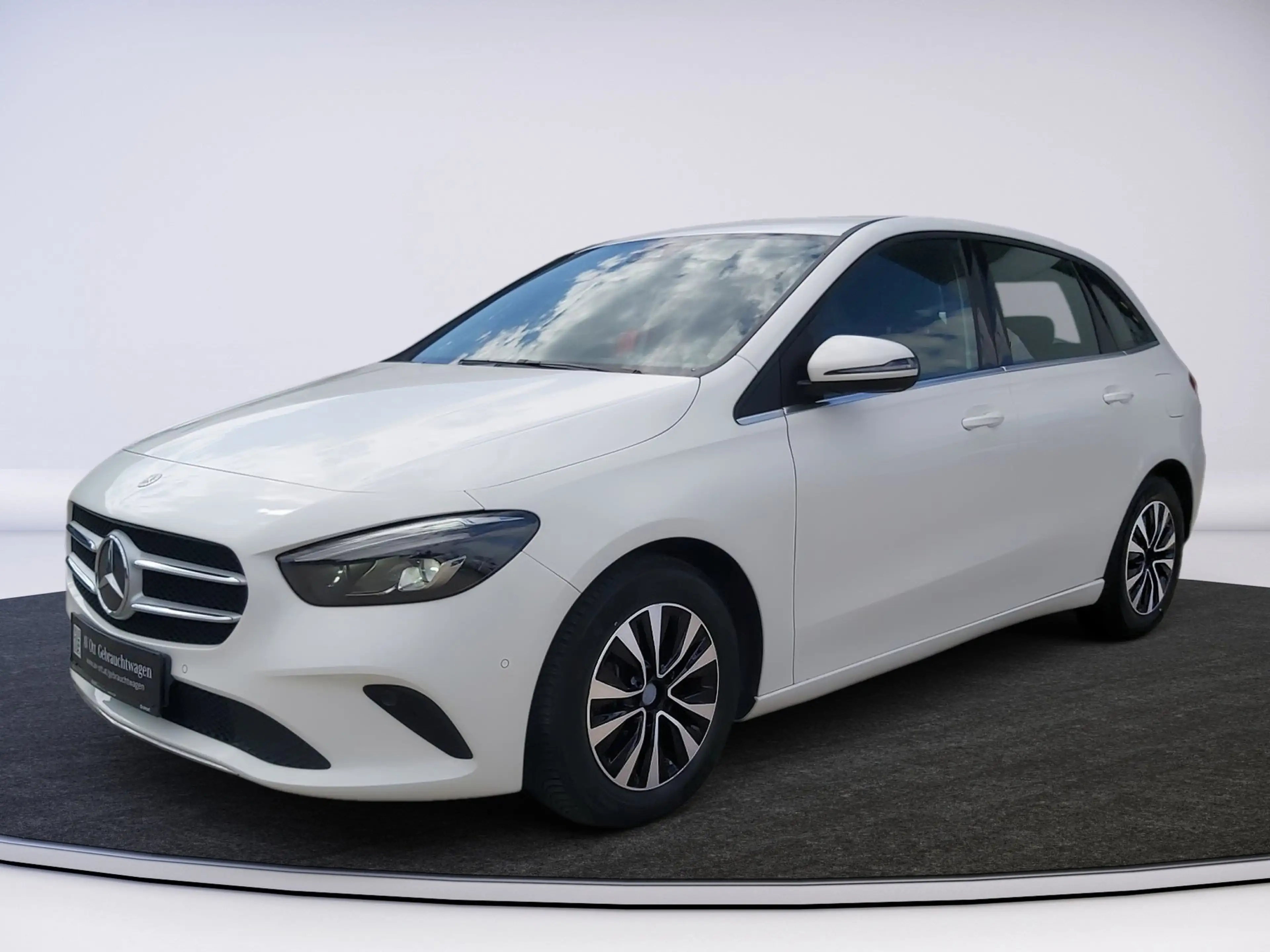 Mercedes-Benz B 180 d Style Leder KAM SpurH LM KlimaA SHZ Navi — photo 2