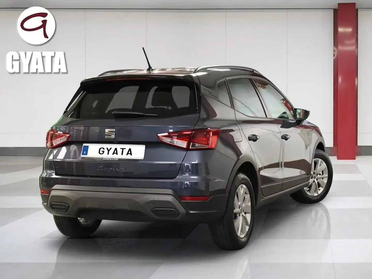 SEAT Arona 1.0 TSI S&S Style 115 Gris - 2