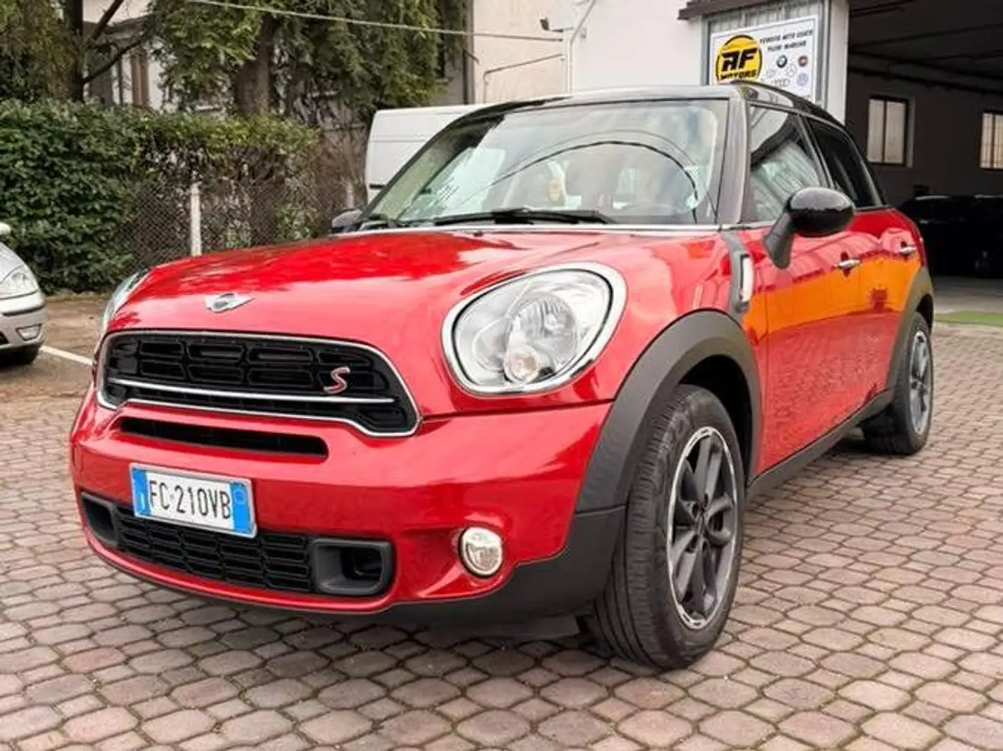 MINI Cooper SD Countryman Mini Countryman R60 2.0 Park Lane Plus Rouge - 2