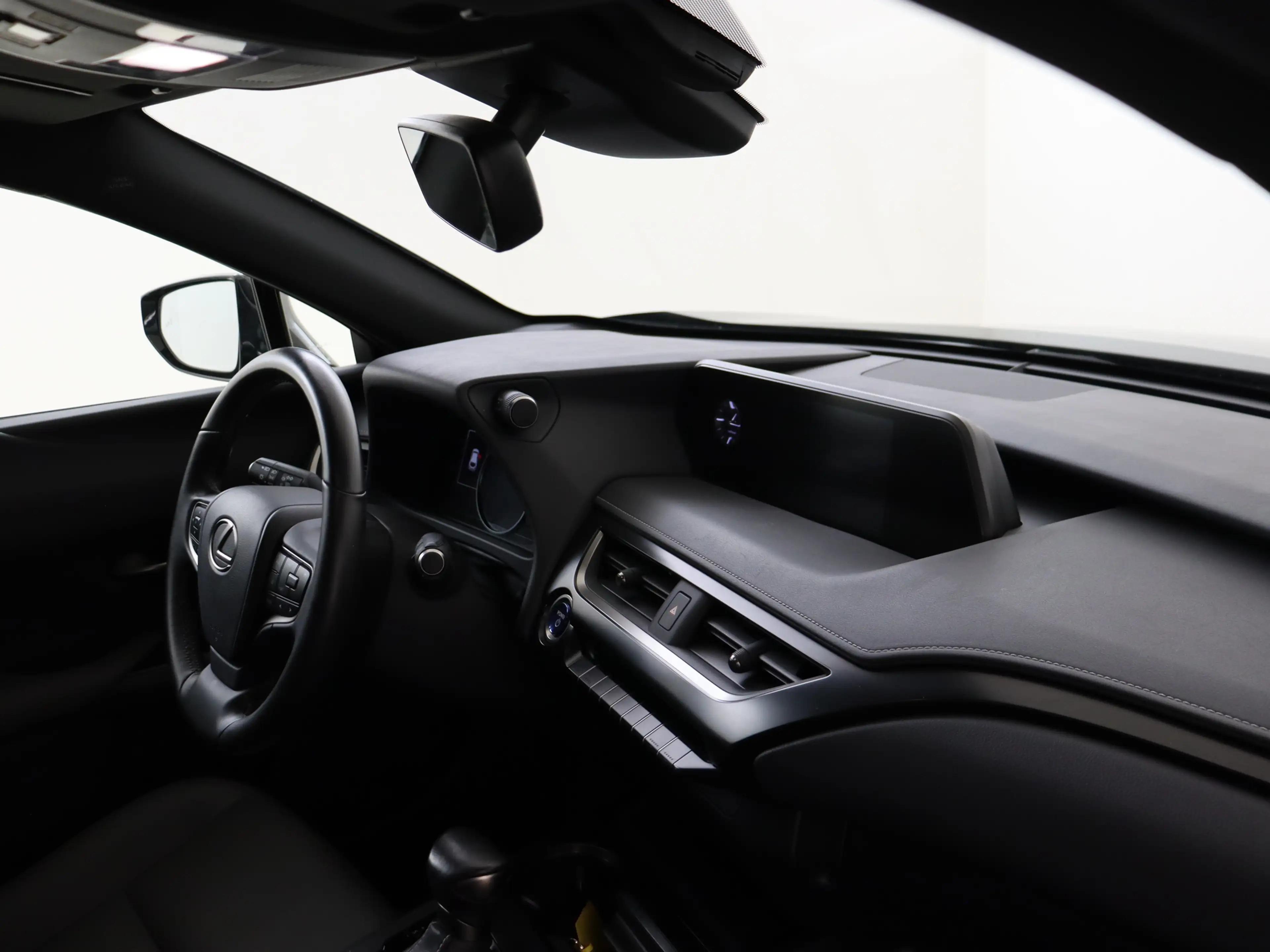 Lexus UX 250h Preference Line | BTW voertuig | Dealer onderhoude — photo 6