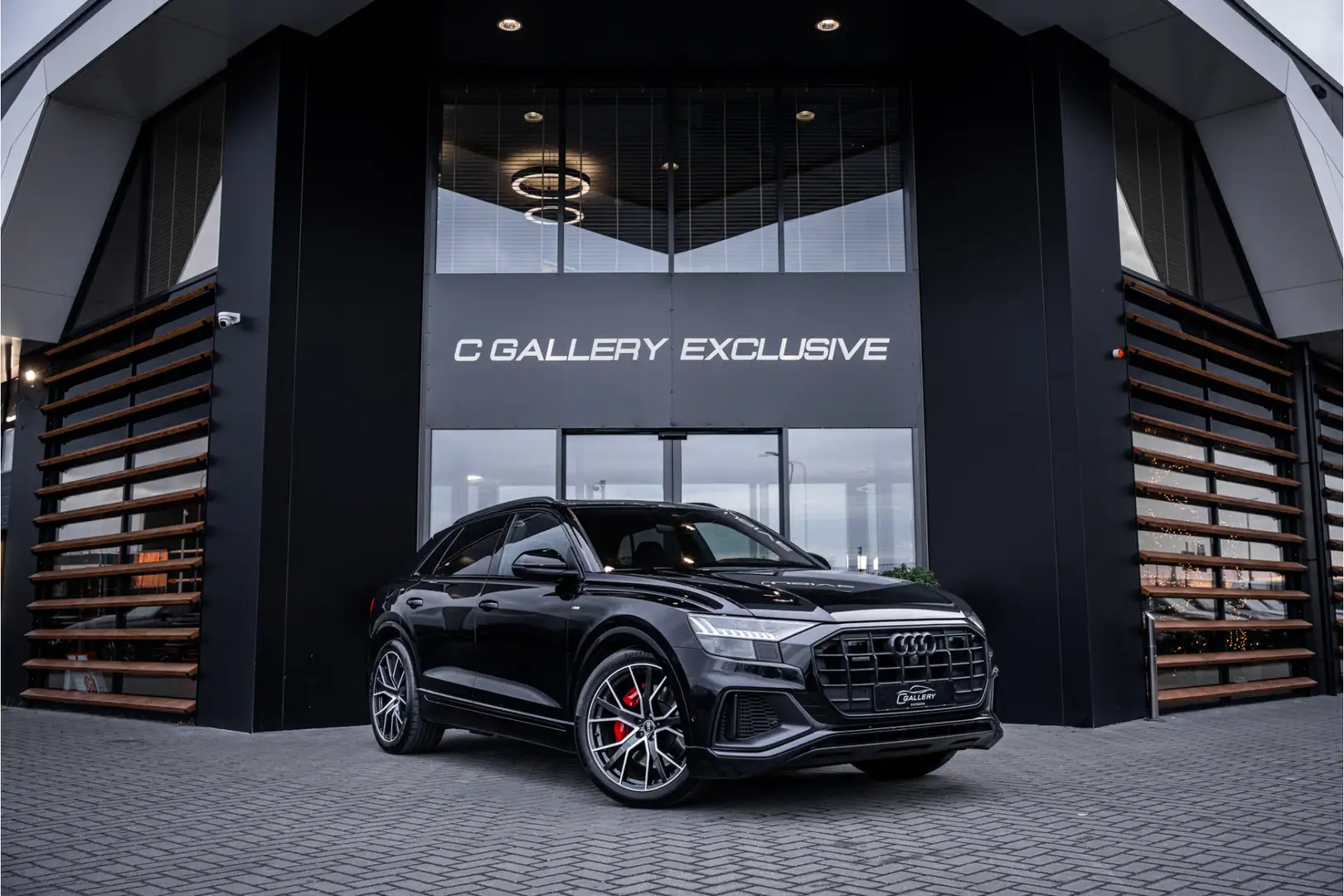 Audi Q8 60 TFSI e quattro Competition - Panorama | RS Seat Noir - 1