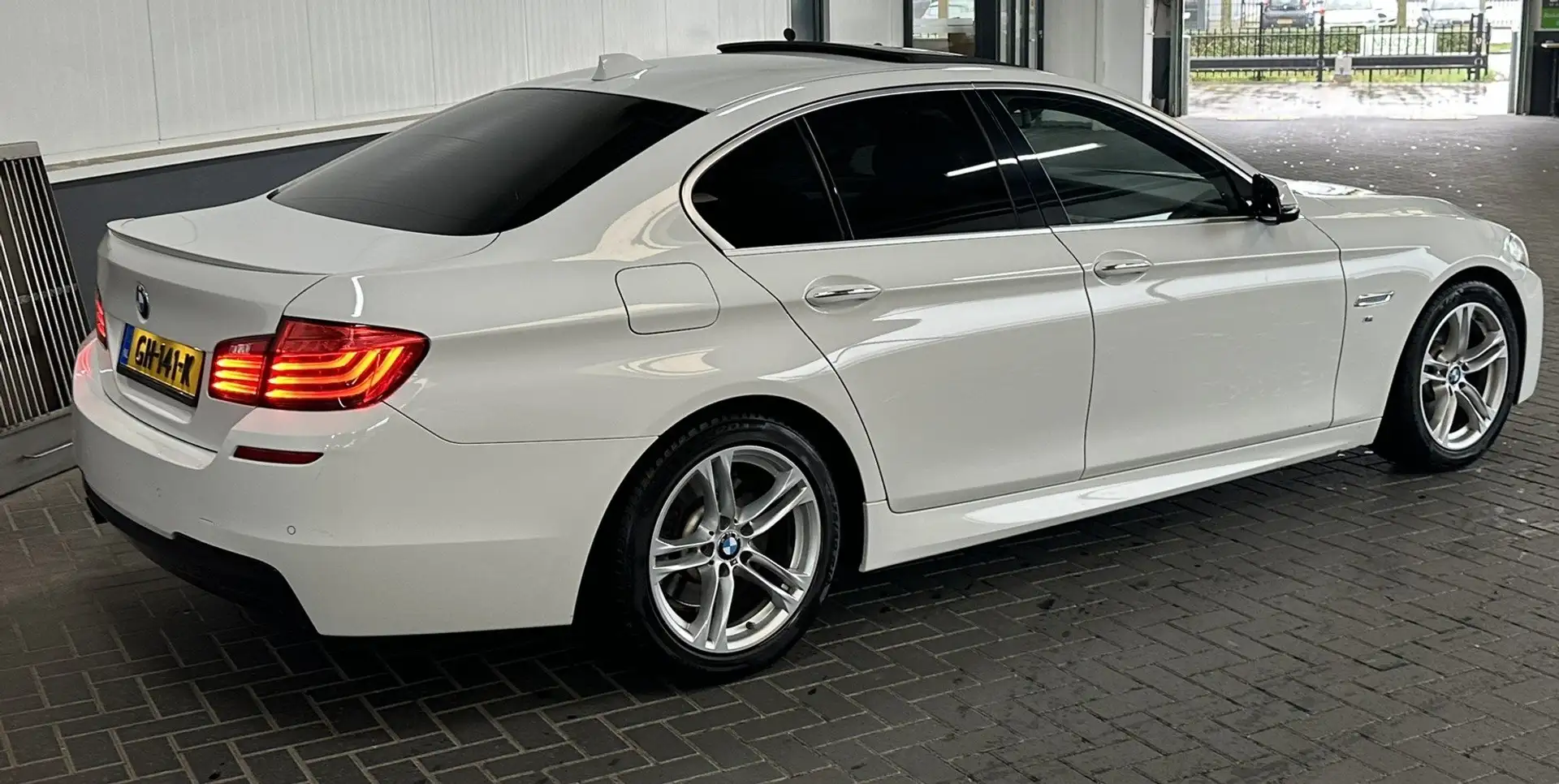 BMW 520 520 Executive Beyaz - 2