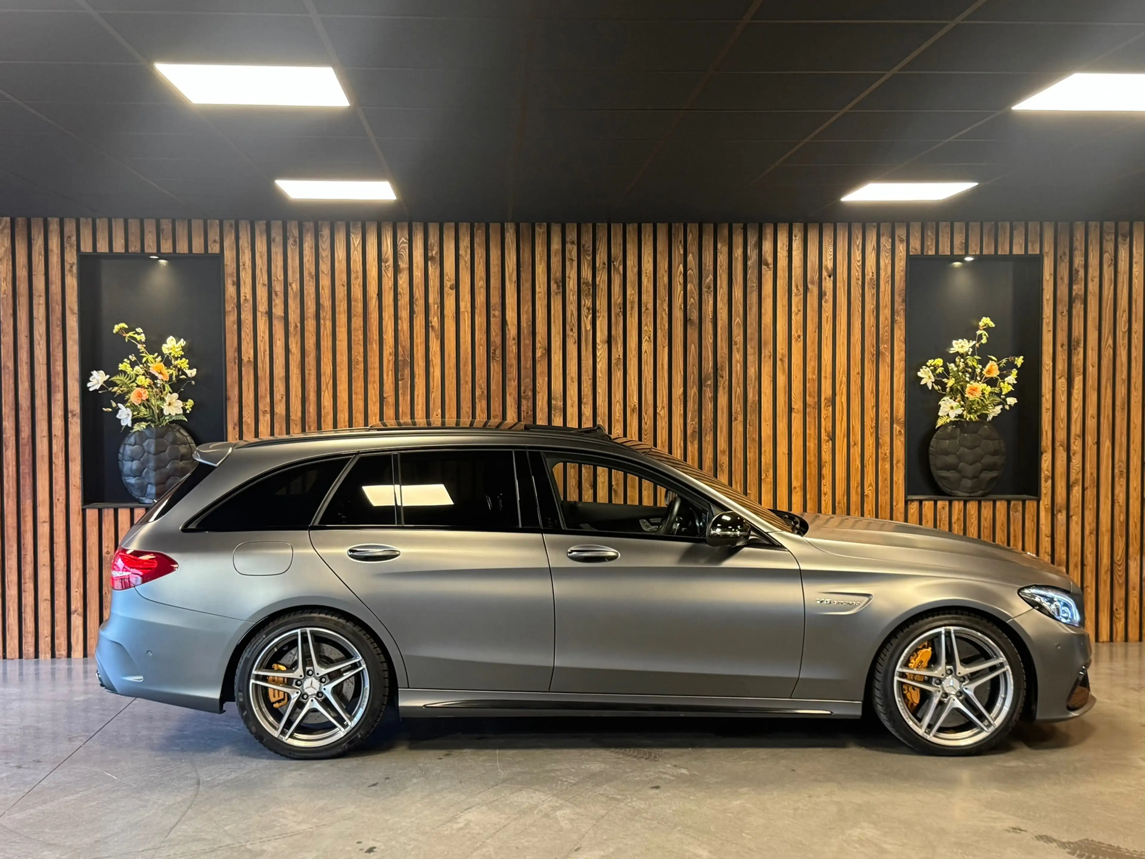 Mercedes-Benz C 63 AMG Estate S / Keramisch / Burmester / Pano / Magno / — photo 12