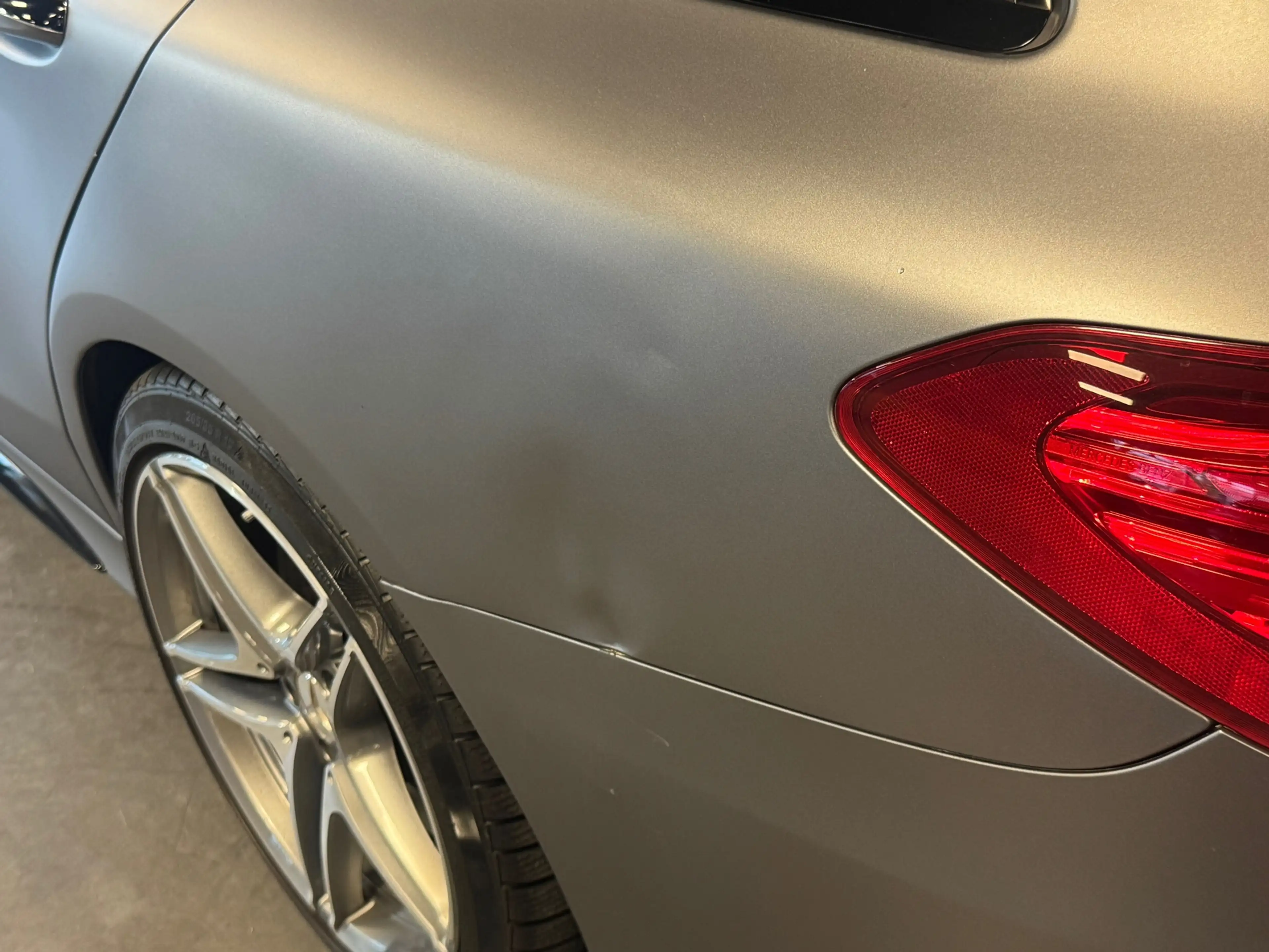 Mercedes-Benz C 63 AMG Estate S / Keramisch / Burmester / Pano / Magno / — photo 5