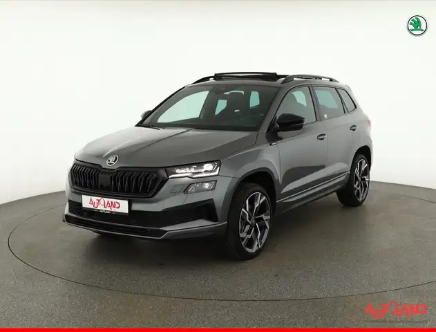 Skoda Karoq Sportline 1.5 TSI DSG Matrix ACC AHK Pano