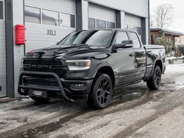 Ram 1500 Laramie Night Quad Cab 6'4''-Bed 4x4