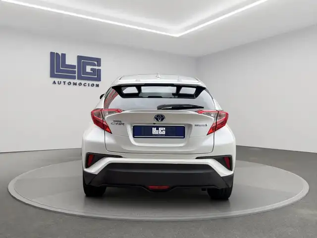 Toyota C-HR view 5