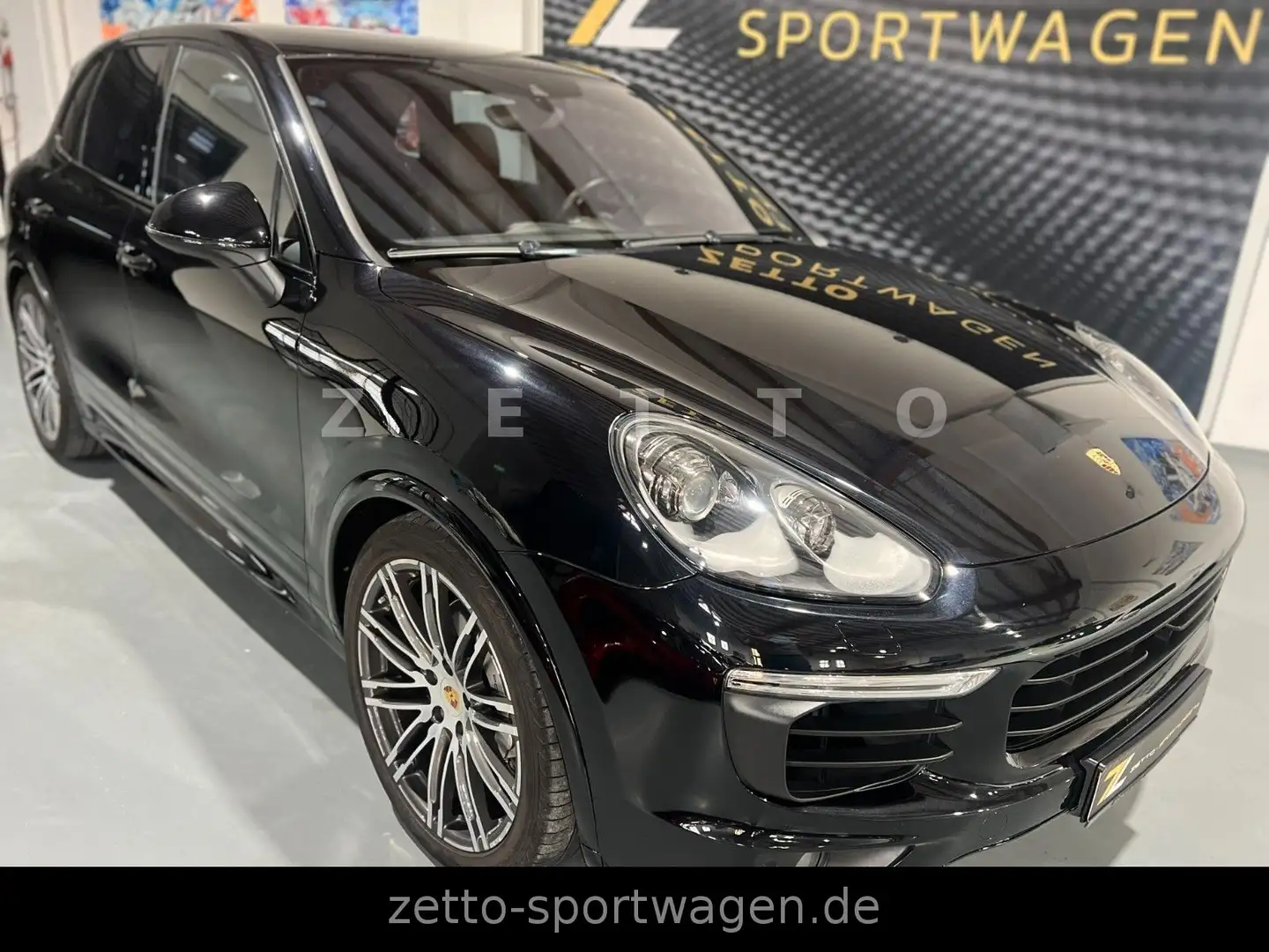 Porsche Cayenne S Diesel - Approved 01.25 / SPORT_DESIGN Schwarz - 2