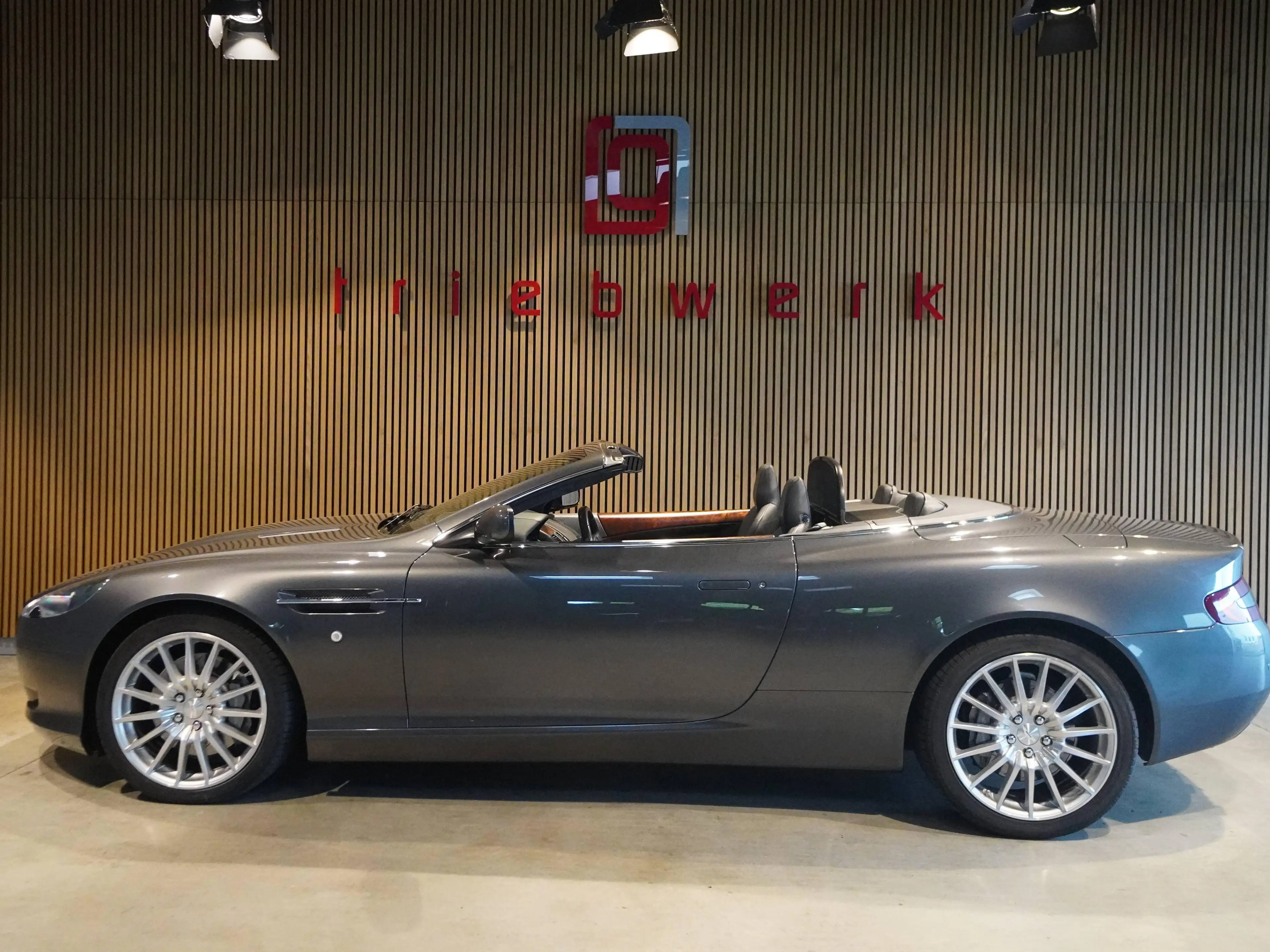 Aston Martin DB9 DB9 Volante V12- 1 HD-U-frei-Deutsches FZG-Top — photo 13