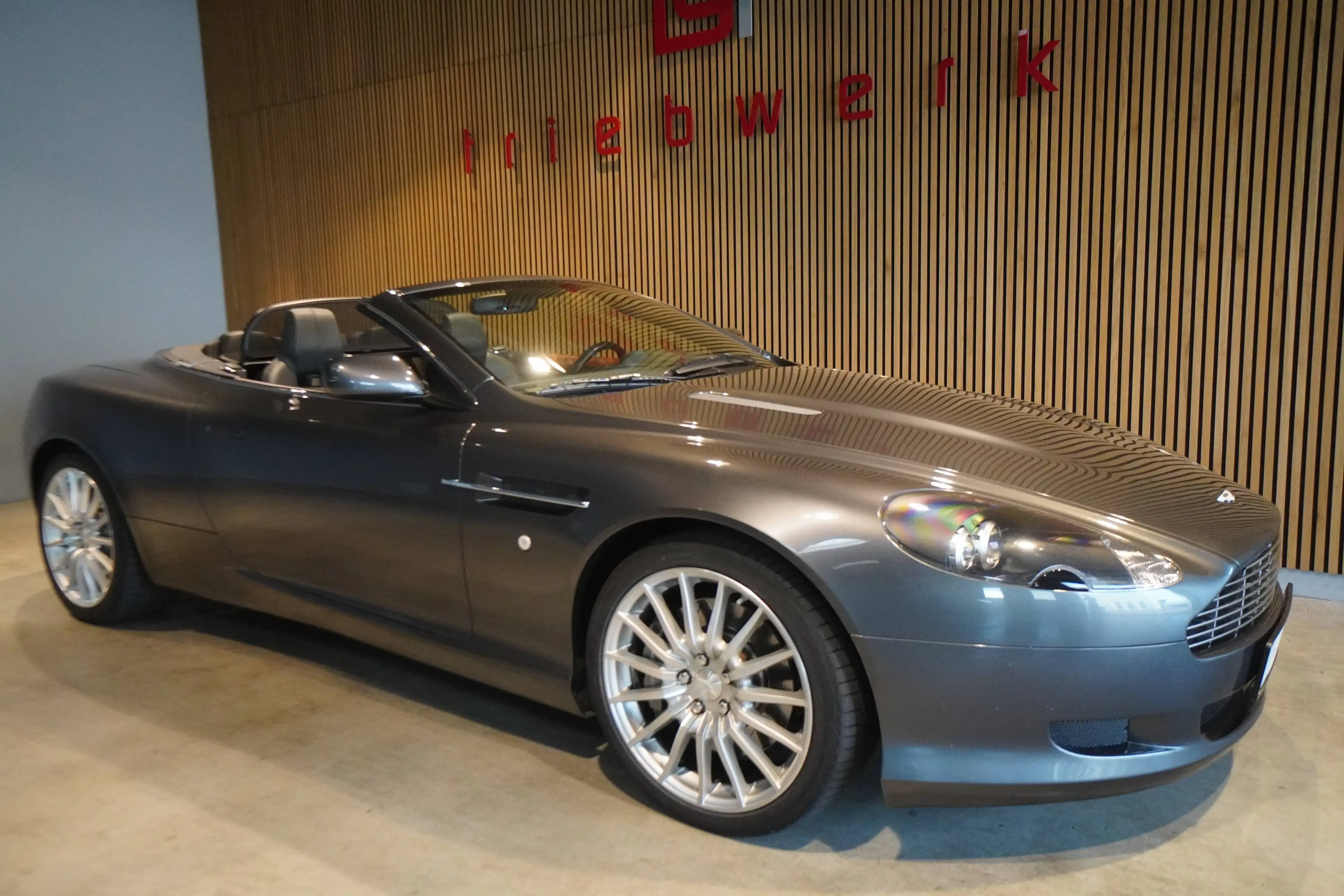 Aston Martin DB9 DB9 Volante V12- 1 HD-U-frei-Deutsches FZG-Top — photo 15