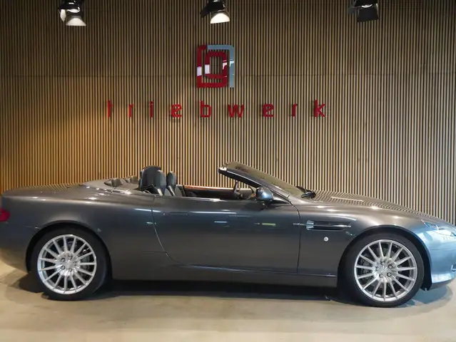 Aston Martin DB9 DB9 Volante V12- 1 HD-U-frei-Deutsches FZG-Top
