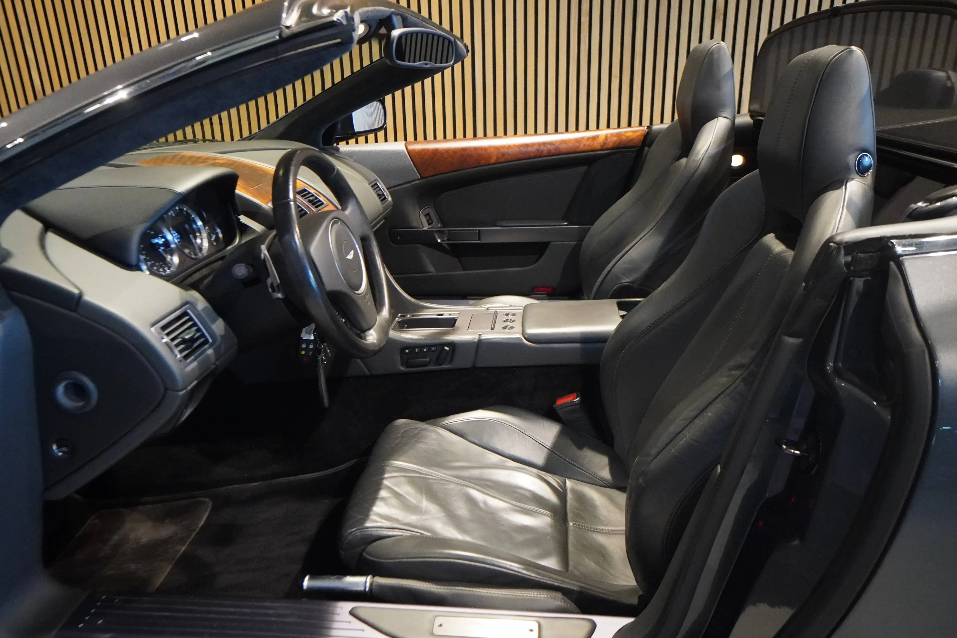 Aston Martin DB9 DB9 Volante V12- 1 HD-U-frei-Deutsches FZG-Top — photo 5