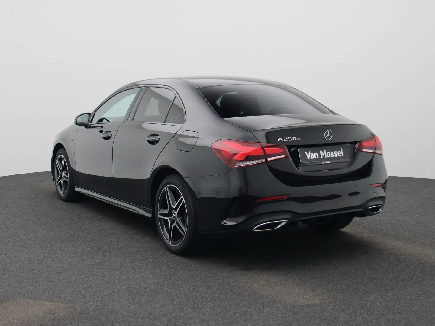 Mercedes-Benz A 250 Limousine A e AMG Line | Automaat | Climate Contro Zwart - 2