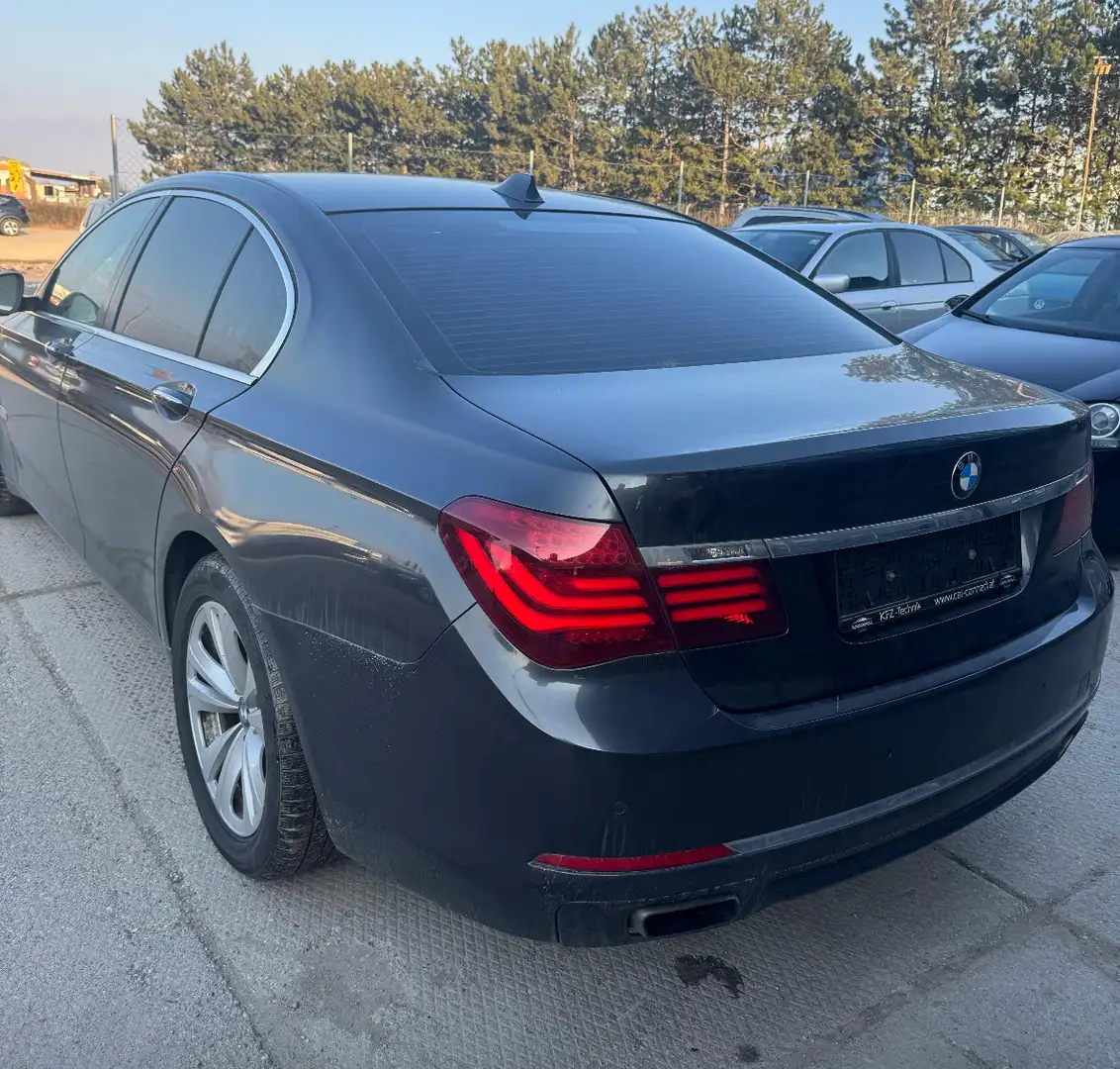 BMW 740 xDrive Facelift Motor klopft - 2