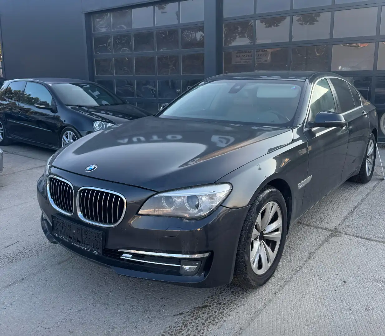 BMW 740 xDrive Facelift Motor klopft - 1