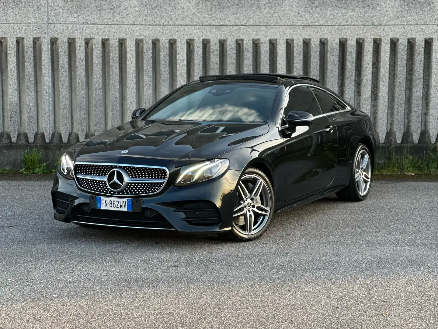 Mercedes-Benz E 350 d coupe Premium Plus 4matic tettuccio Nero - 1