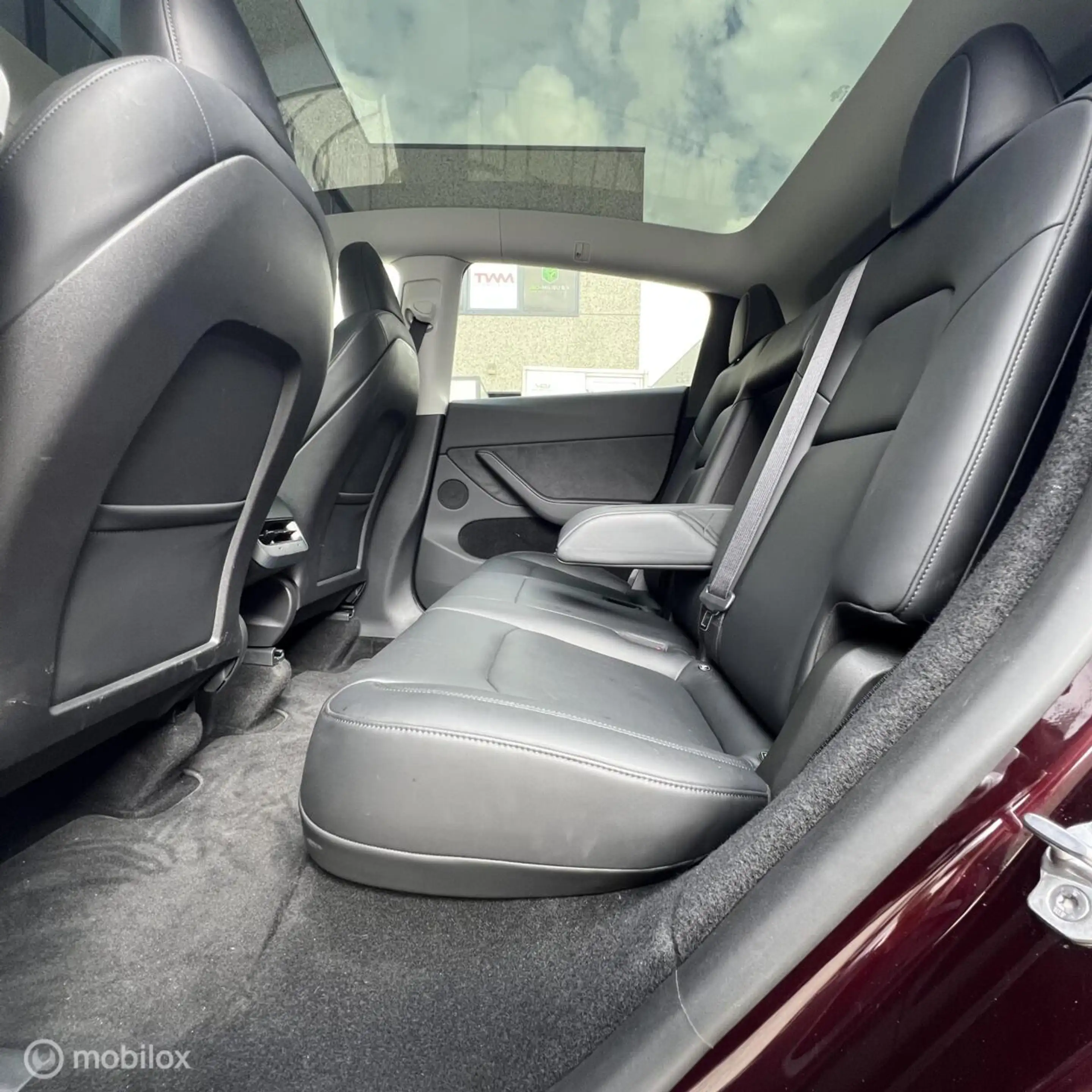 Tesla Model Y Long Range AWD + MMX PACK + IAP +TREKHAAK — photo 10