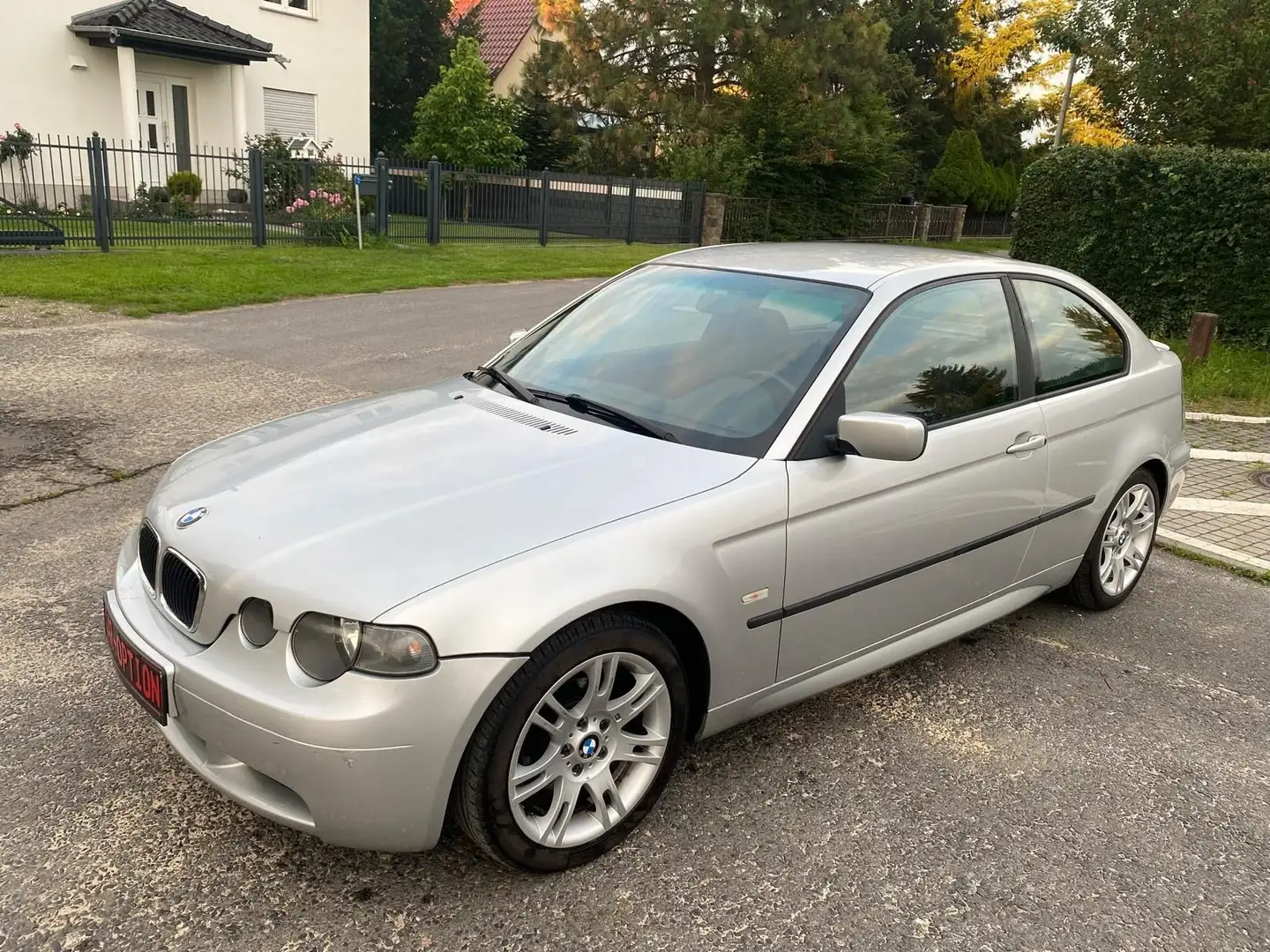 BMW 318 ti Compakt M-Sportpaket/2. Besitz/Scheckheft Plateado - 2