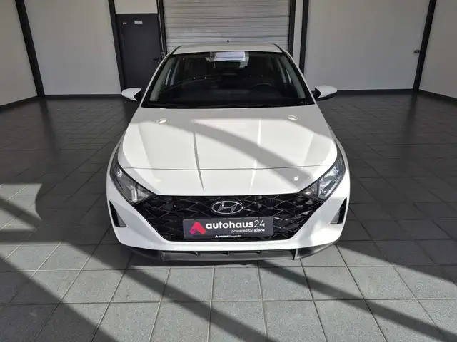 Hyundai i20 view 2