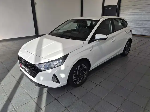 Hyundai i20 view 3