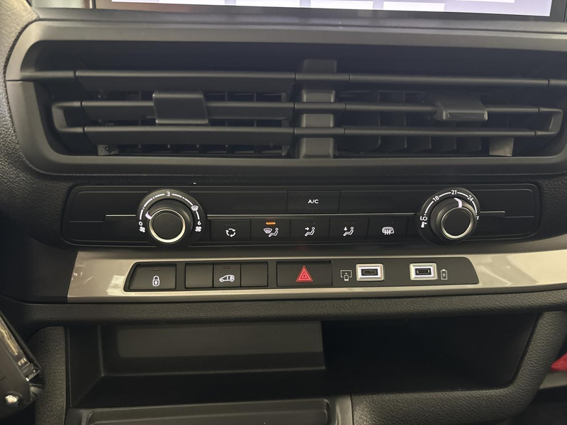 Citroen Jumpy M 2.0 BlueHDi 145 S&S EAT8 — photo 14