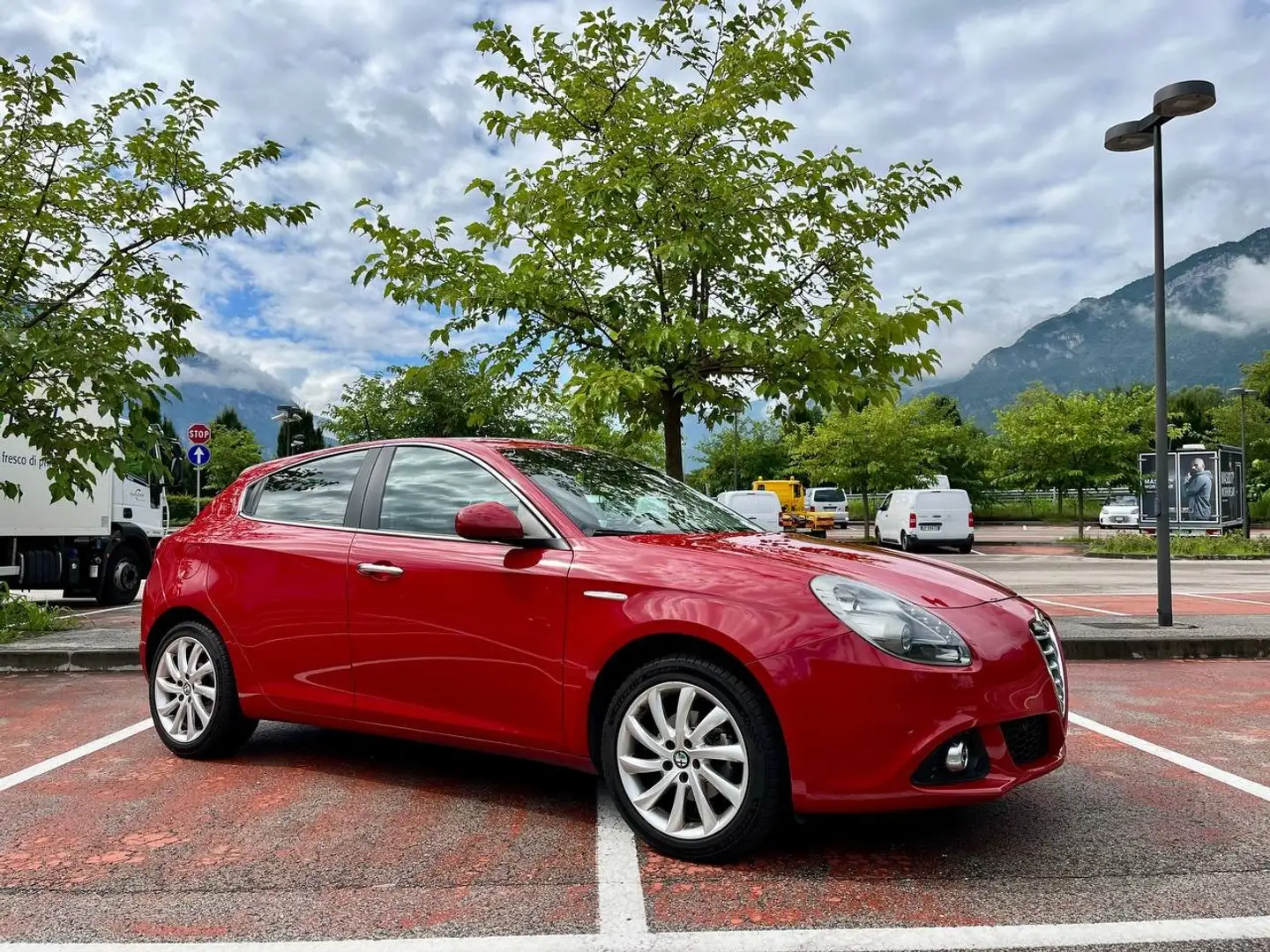 Alfa Romeo Giulietta Giulietta 1.4 t. Distinctive Gpl 120cv E6 Rosso - 1