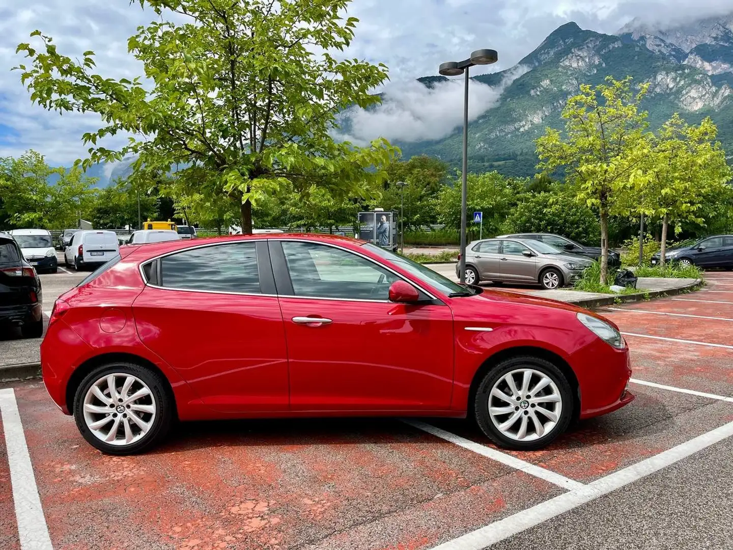 Alfa Romeo Giulietta Giulietta 1.4 t. Distinctive Gpl 120cv E6 Rosso - 2