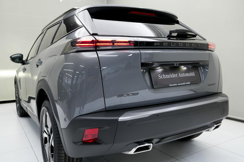 Peugeot 2008 1.2 Hybrid 145 Allure (EURO 6e) SoundSys — photo 11