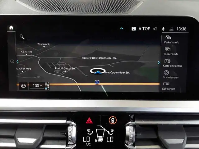 BMW 3 Series view 12