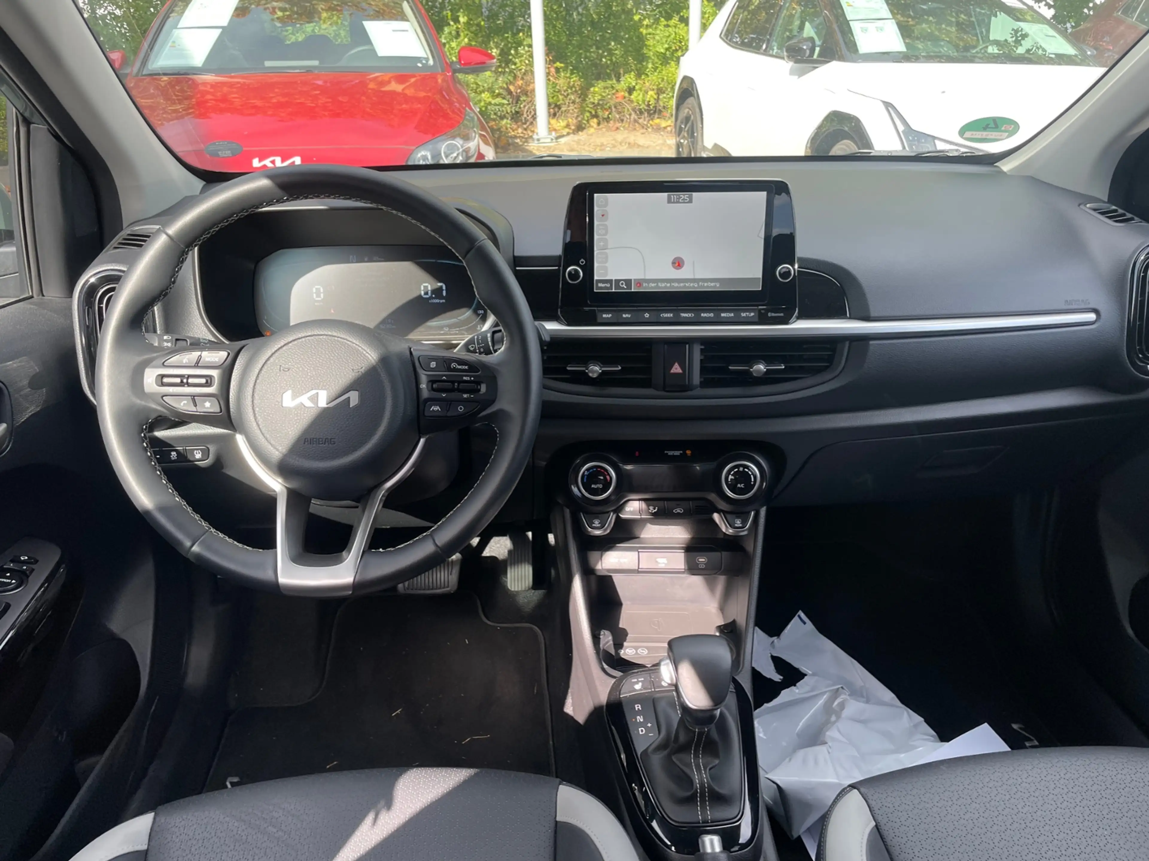 Kia Picanto 1,2 AMT Spirit Premium Leder LED SHZ Kamera Navi — photo 8