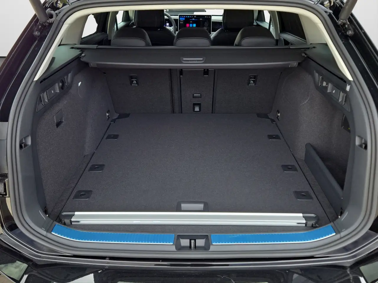 Volkswagen Passat Variant 2.0 TDI DSG Elegance 13