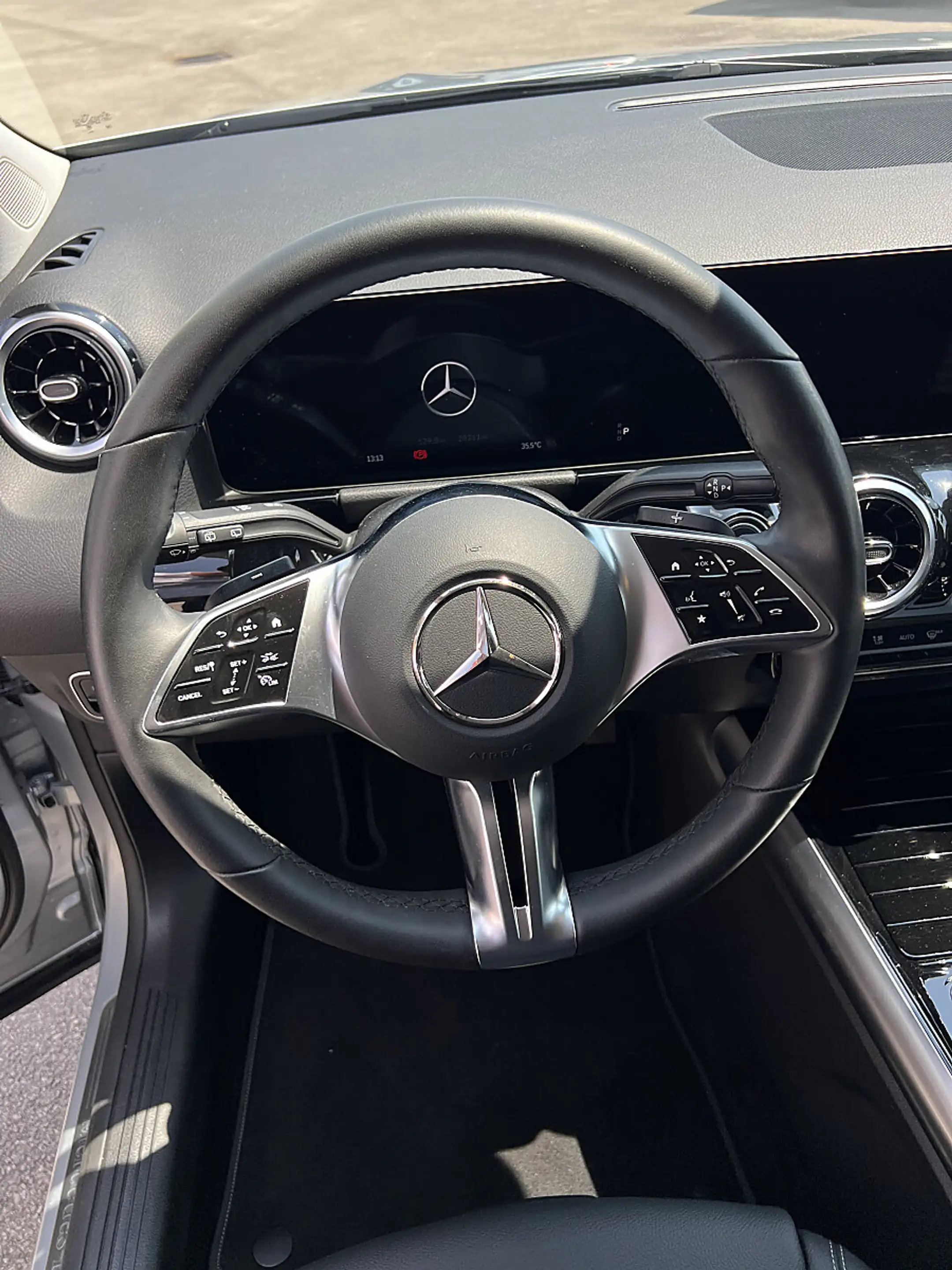 Mercedes-Benz GLA 180 Progr. *AHV-Rückfahrkamera-elektr.Heckklappe* — photo 8