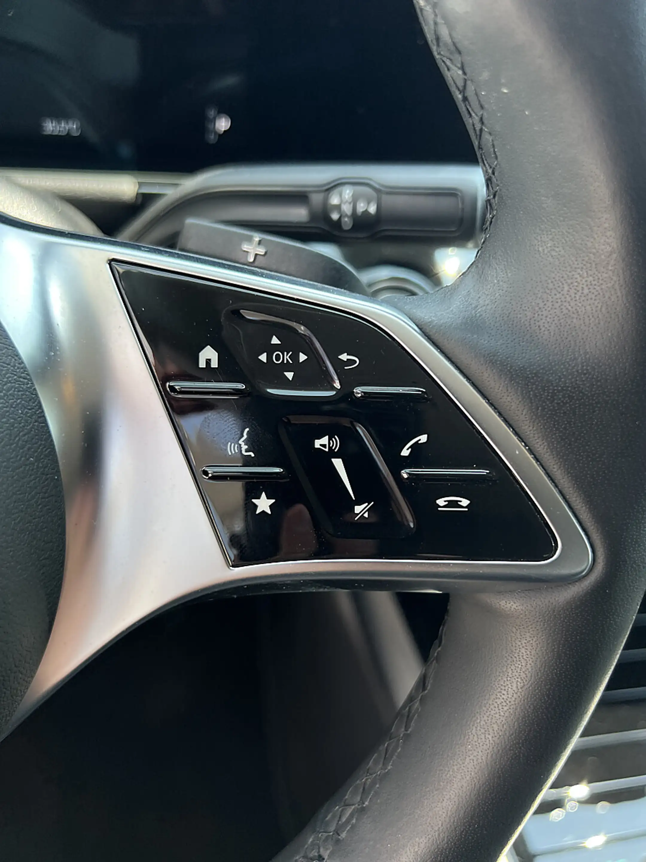 Mercedes-Benz GLA 180 Progr. *AHV-Rückfahrkamera-elektr.Heckklappe* — photo 10