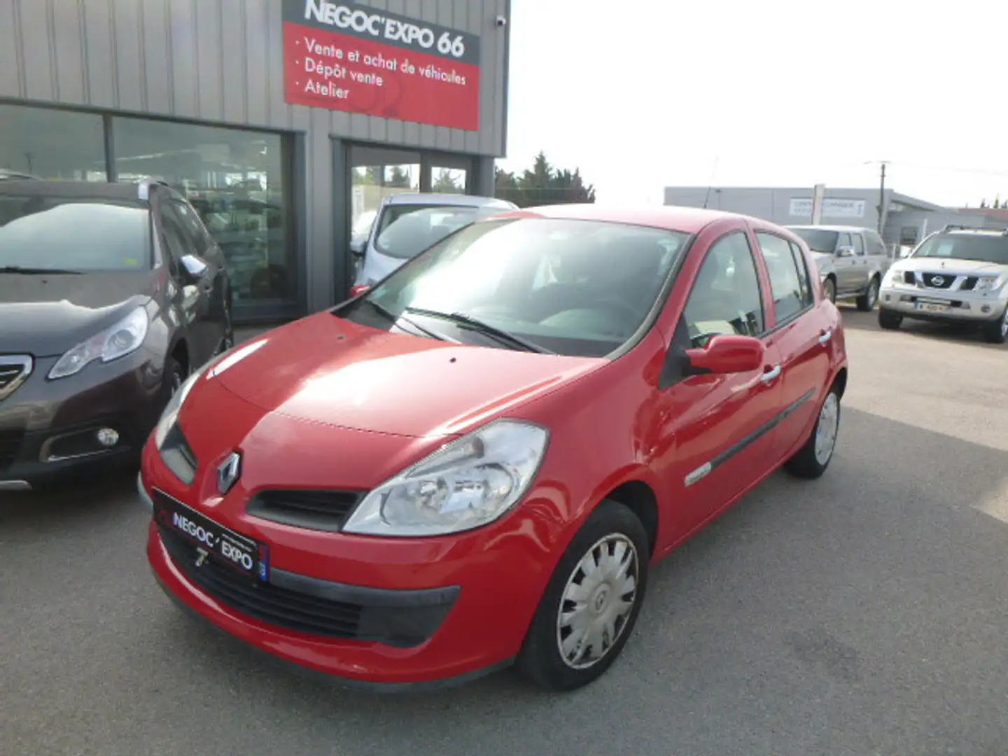 Renault Clio DCI Rood - 1