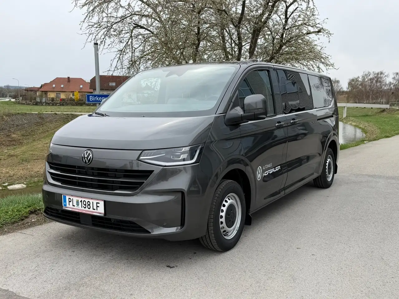 Volkswagen Transporter Kombi LR TDI