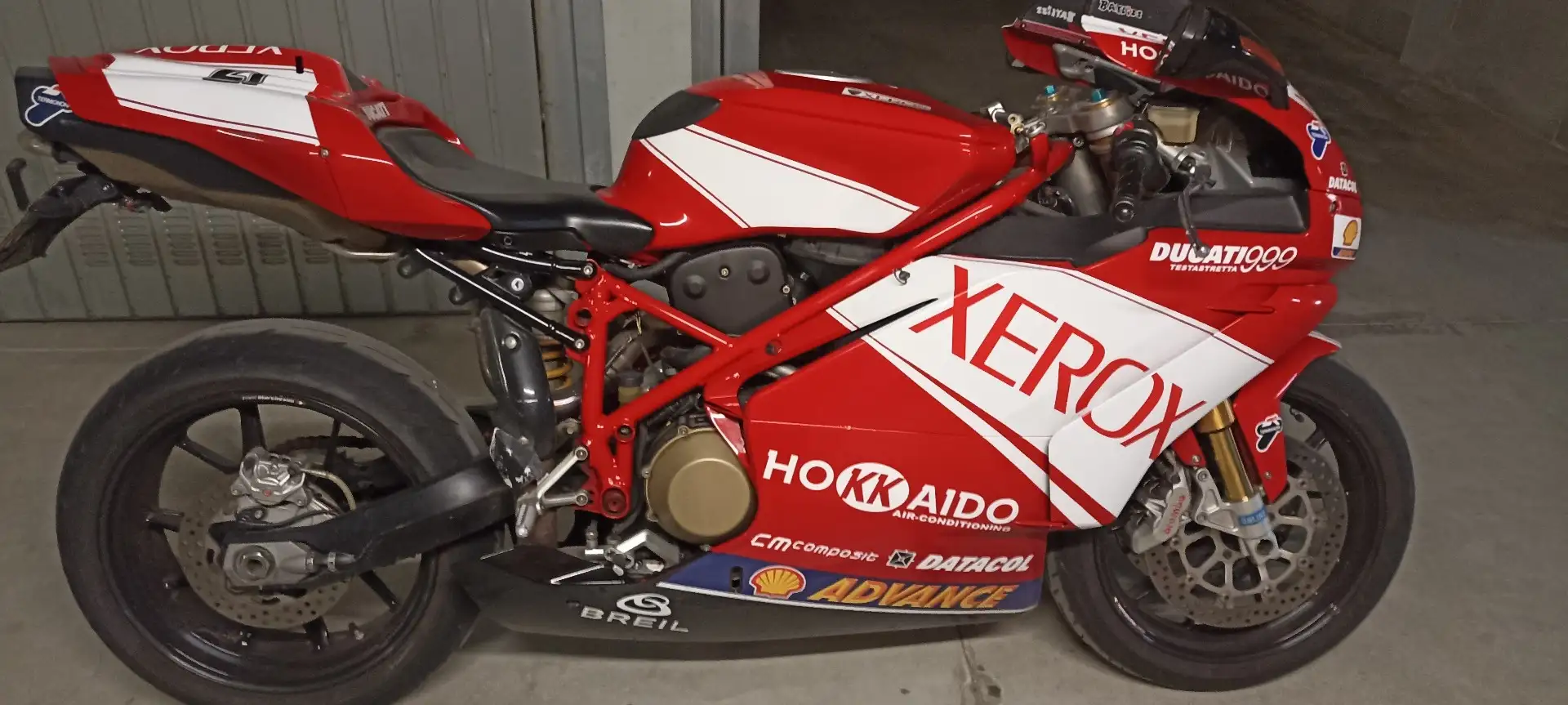 Ducati 999 Rouge - 1