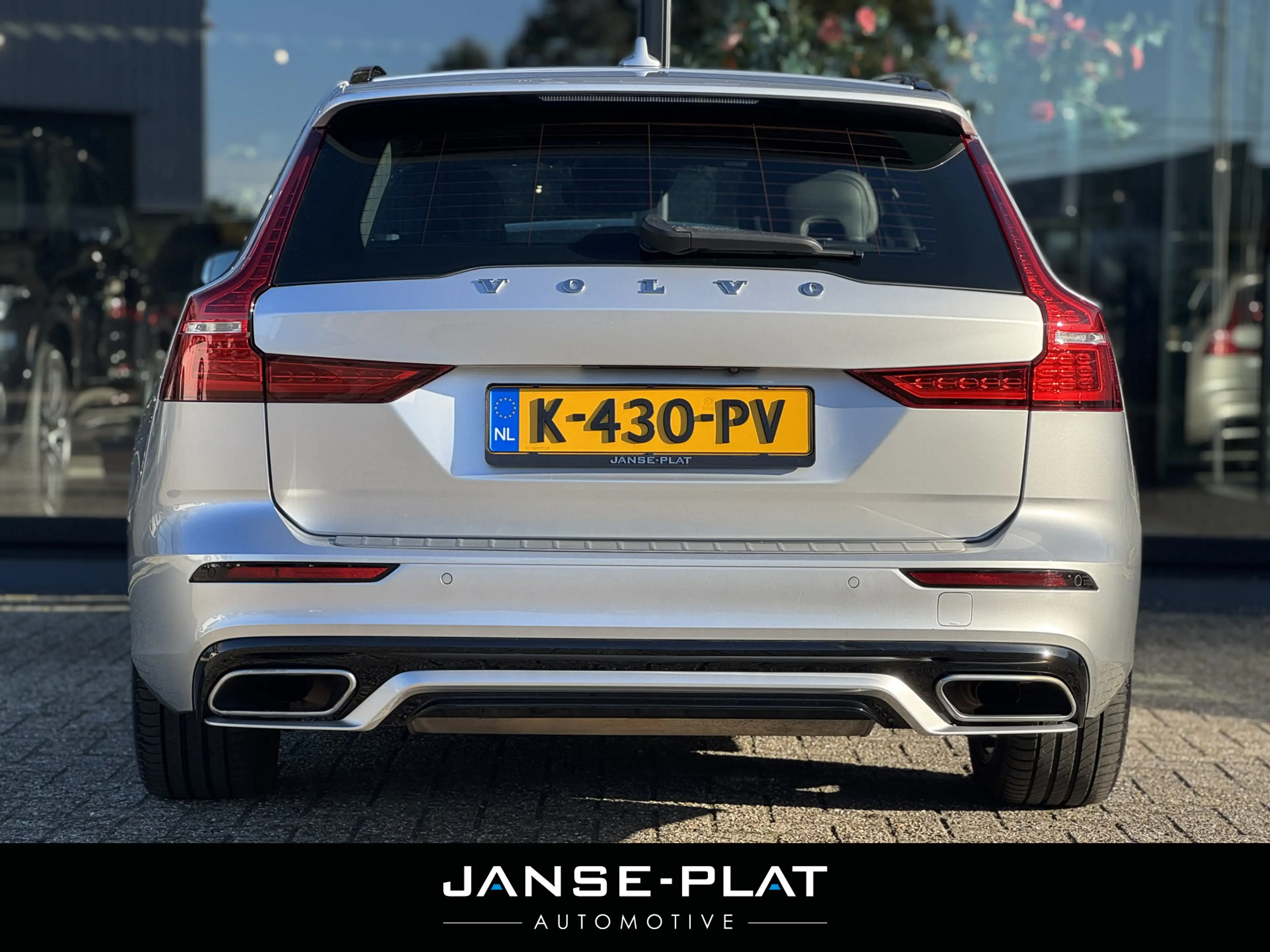 Volvo V60 2.0 T6 Recharge AWD R-Design Wegdr.Trekhaak | Adap — photo 8