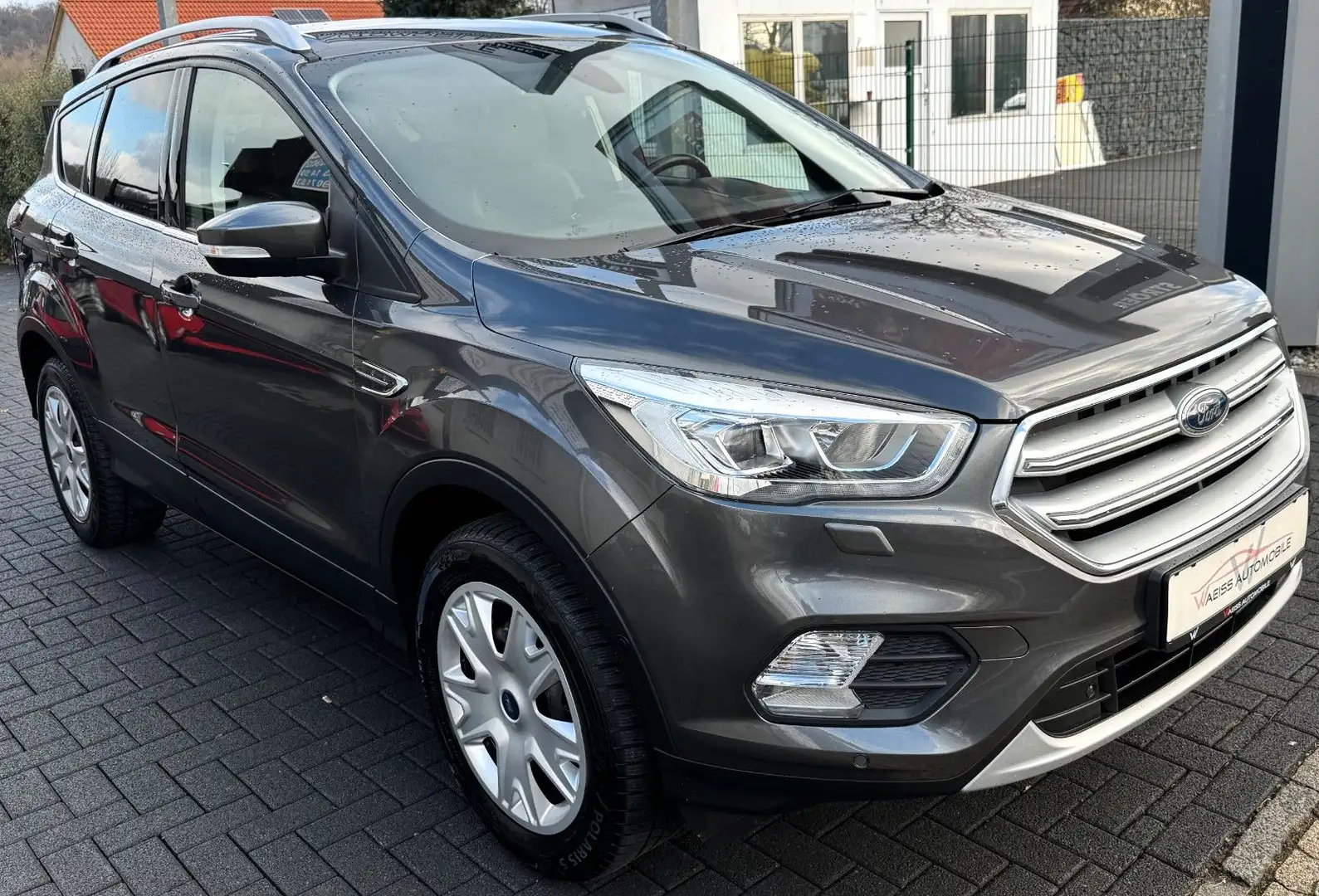 Ford Kuga 1.5 Titanium Bi-Xenon|Navi|Sitzheizung|AHK Gris - 1
