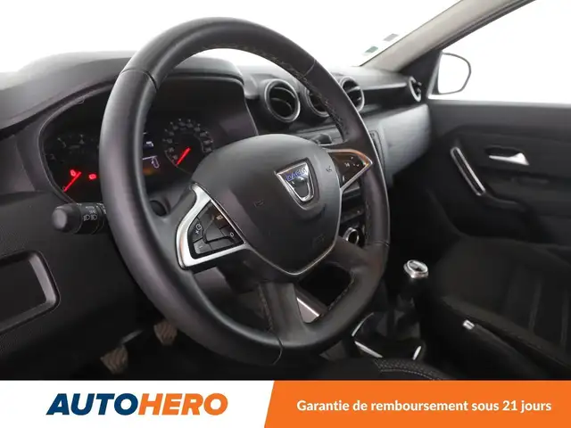 Dacia Duster view 11
