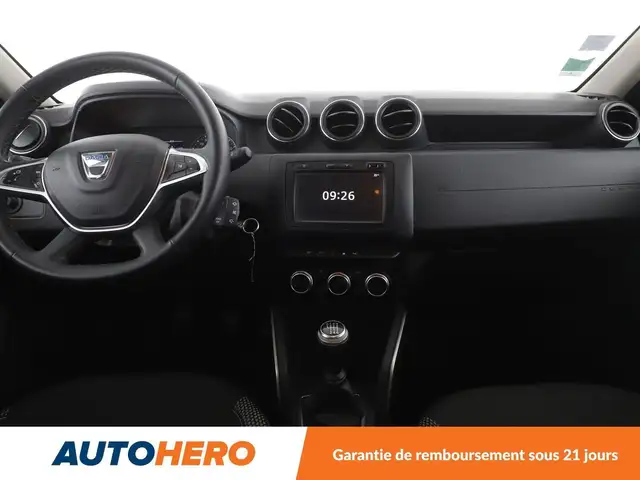 Dacia Duster view 12