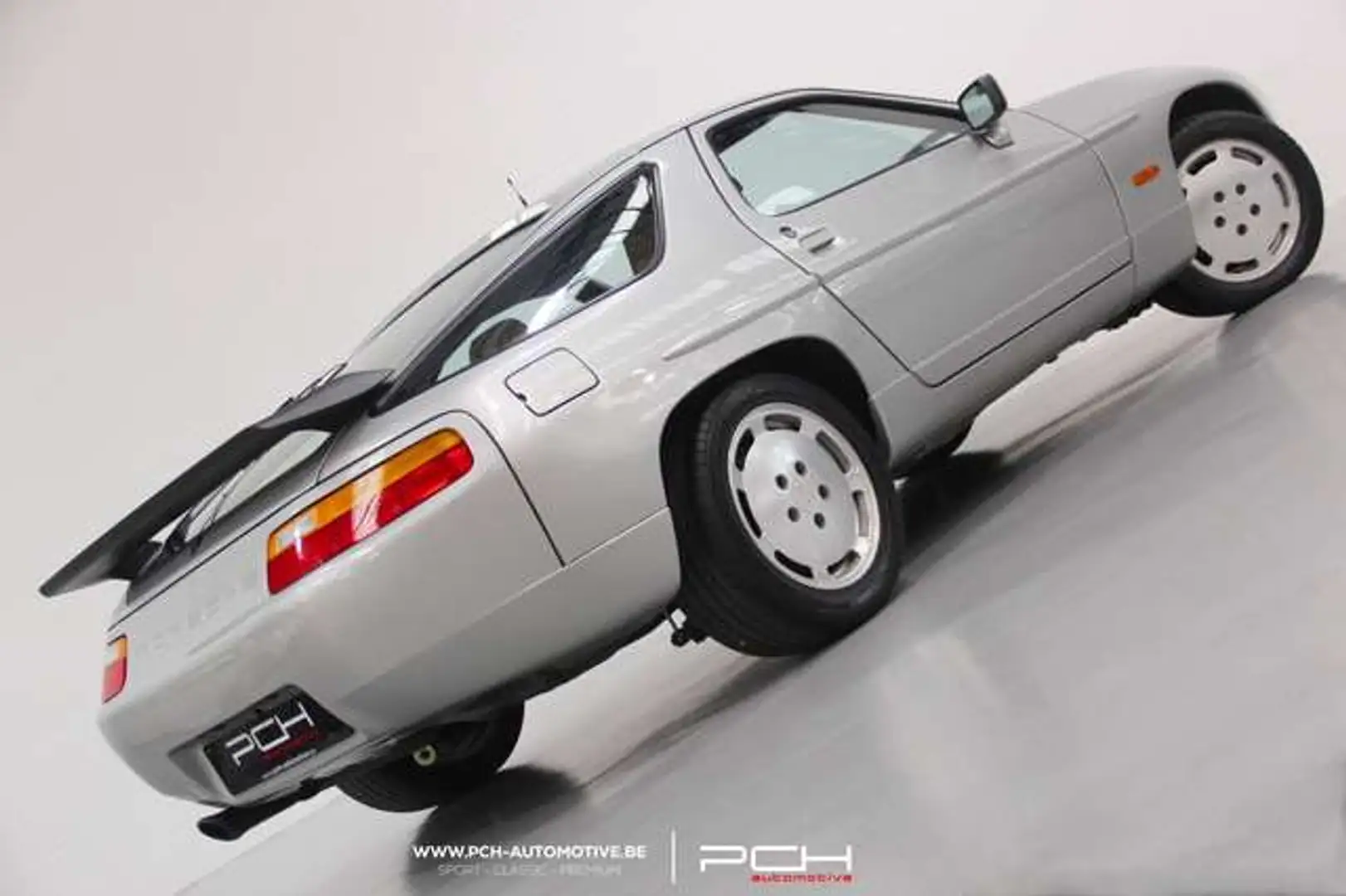 Porsche 928 S4 5.0 V8 320cv Aut. - Restaurée ! - Silber - 2