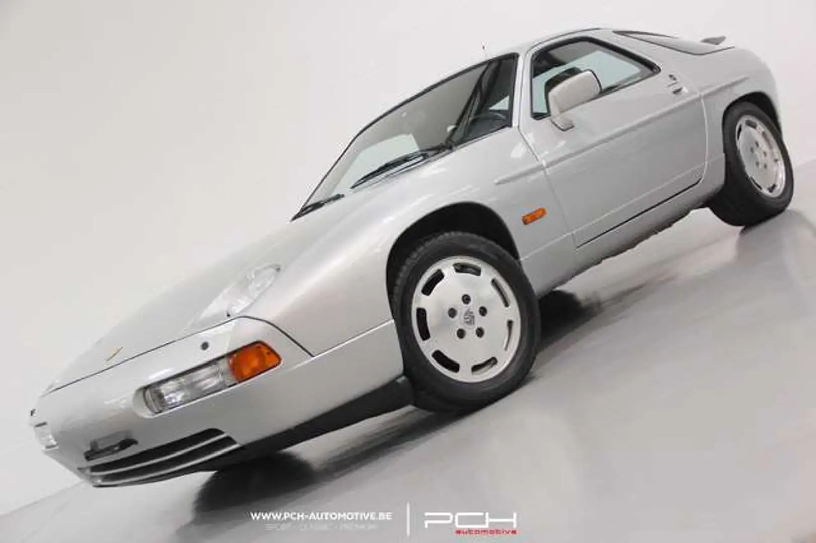 Porsche 928 S4 5.0 V8 320cv Aut. - Restaurée ! - Silber - 1