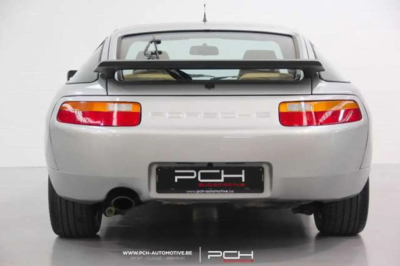 Porsche 928 S4 5.0 V8 320cv Aut. - Restaurée ! -, foto 5