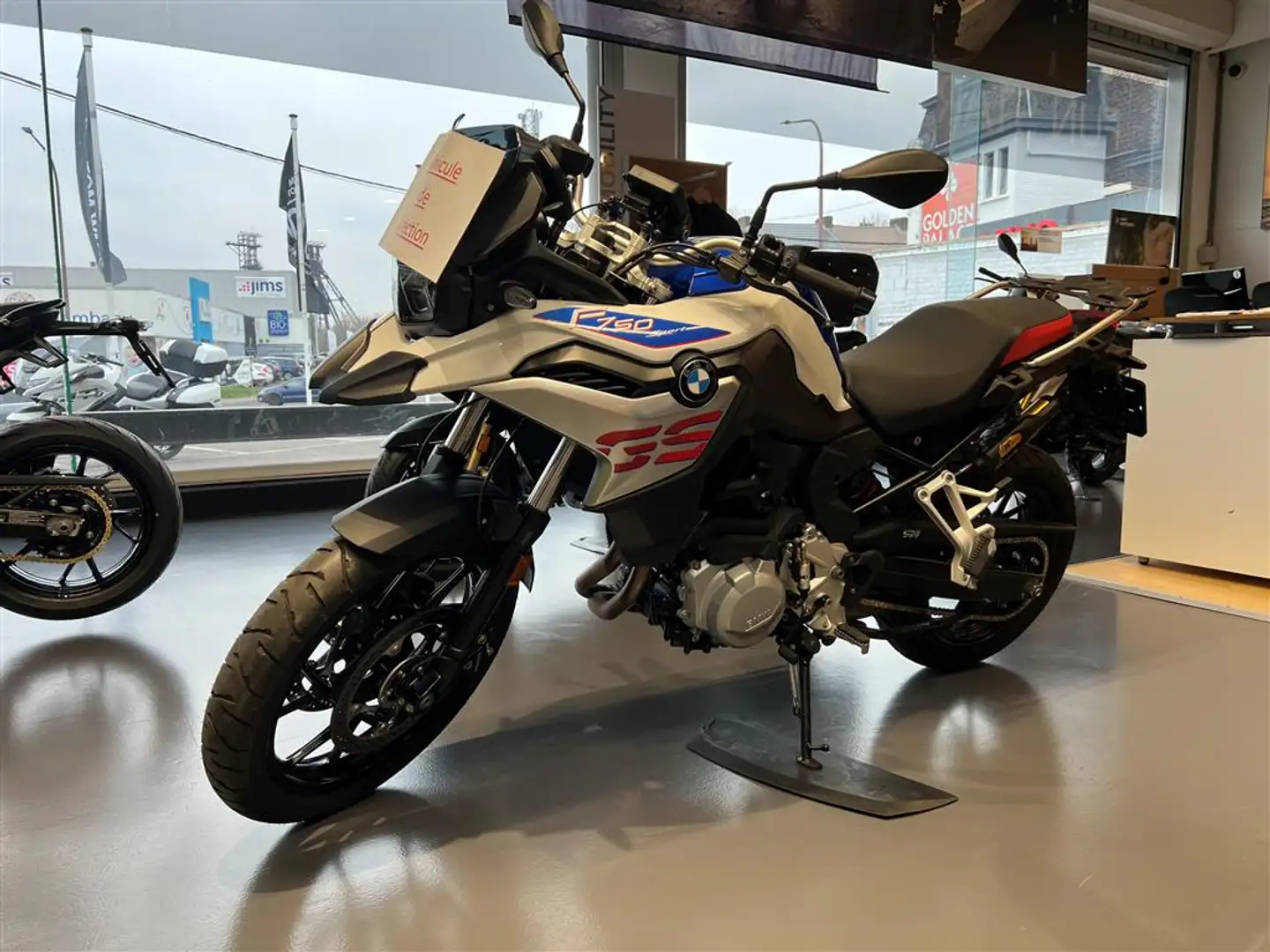 BMW F 750 GS 0 - 2