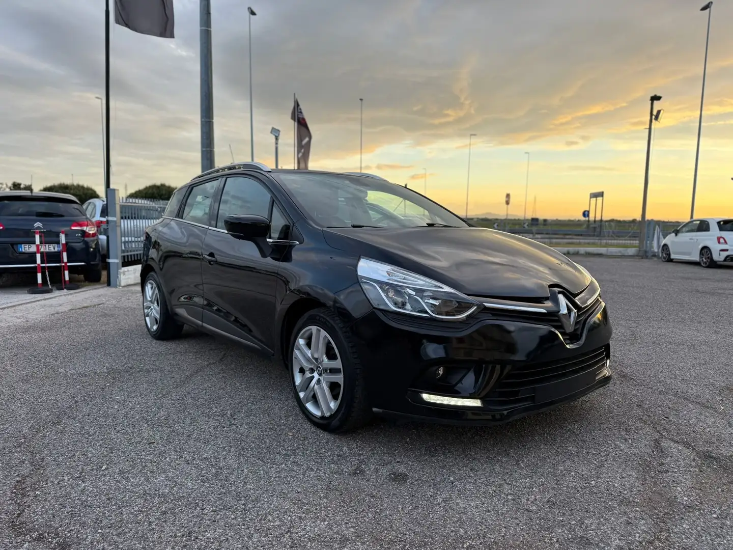 Renault Clio Sporter 1.5 dci energy Intens s Nero - 1