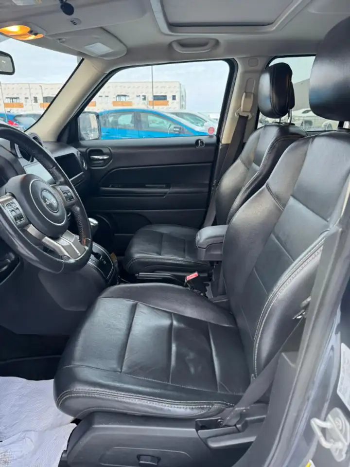 Jeep Patriot снимка Jeep Patriot