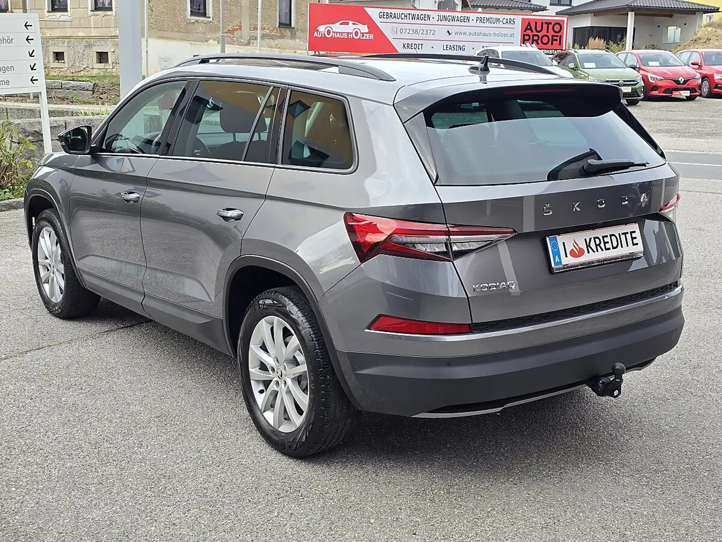 Skoda Kodiaq 1,5 TSI ACT Ambition *voll "G", AHK (1,8t), RF-... Grau - 2
