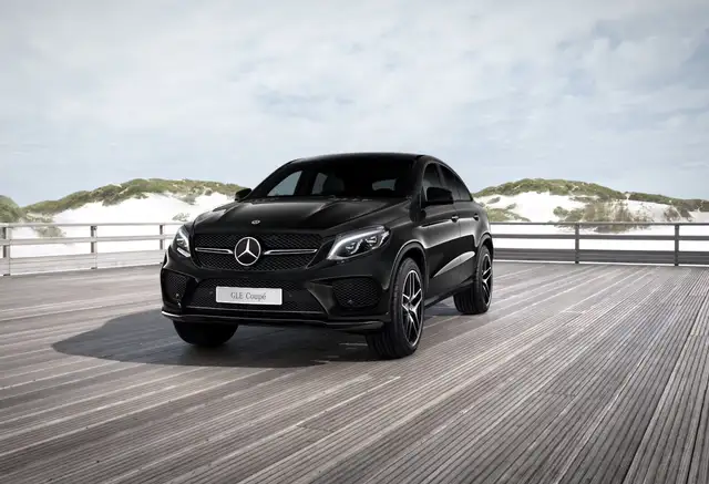 Mercedes-Benz GLE 400 4MATIC Coupé Distr PTS Pano Airm Cam AHK Ansicht 5