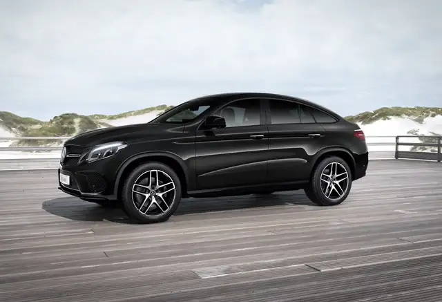 Mercedes-Benz GLE 400 4MATIC Coupé Distr PTS Pano Airm Cam AHK Ansicht 21
